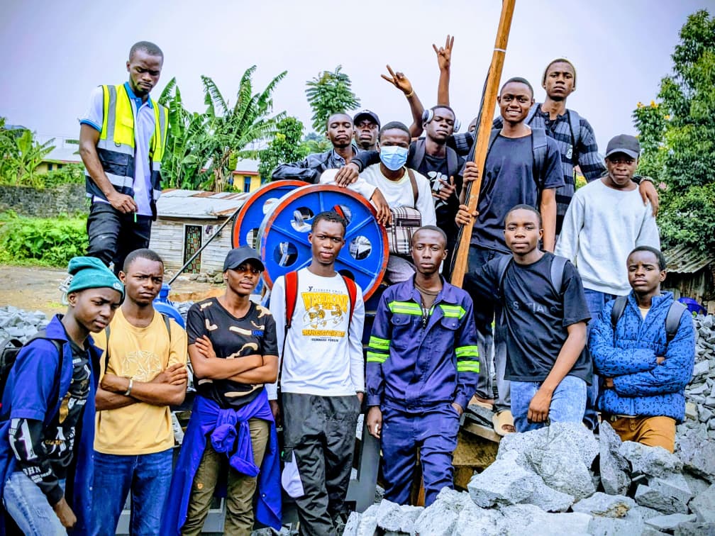 Visite chez Les Panniers circulent encore.